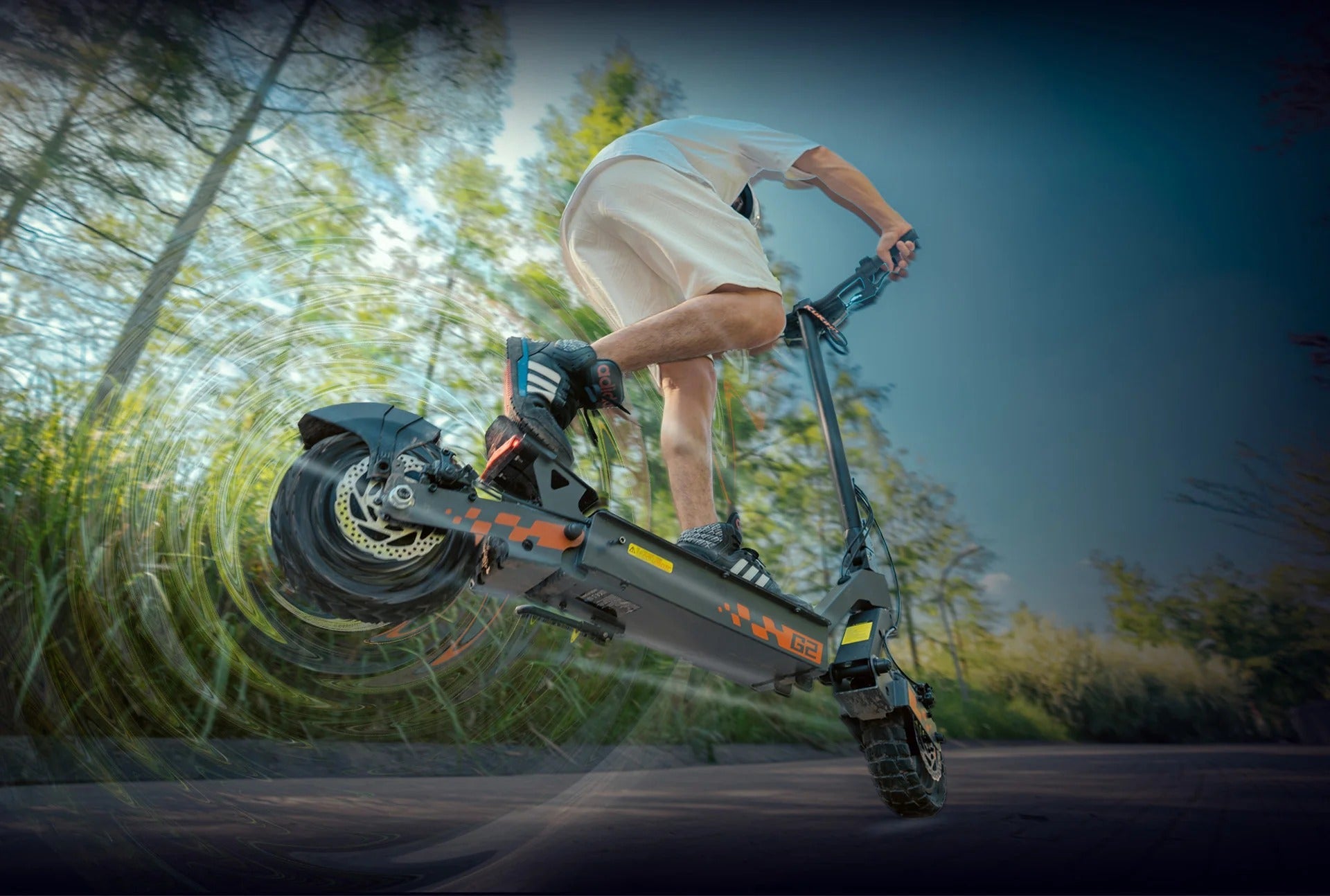 KuKirin G2 2026 being ridden off road